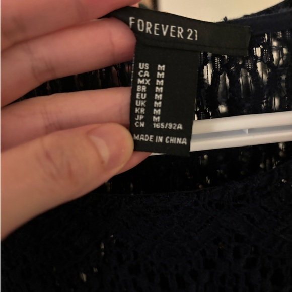 Very beautiful navy blue crochet top - Picture 3 of 7